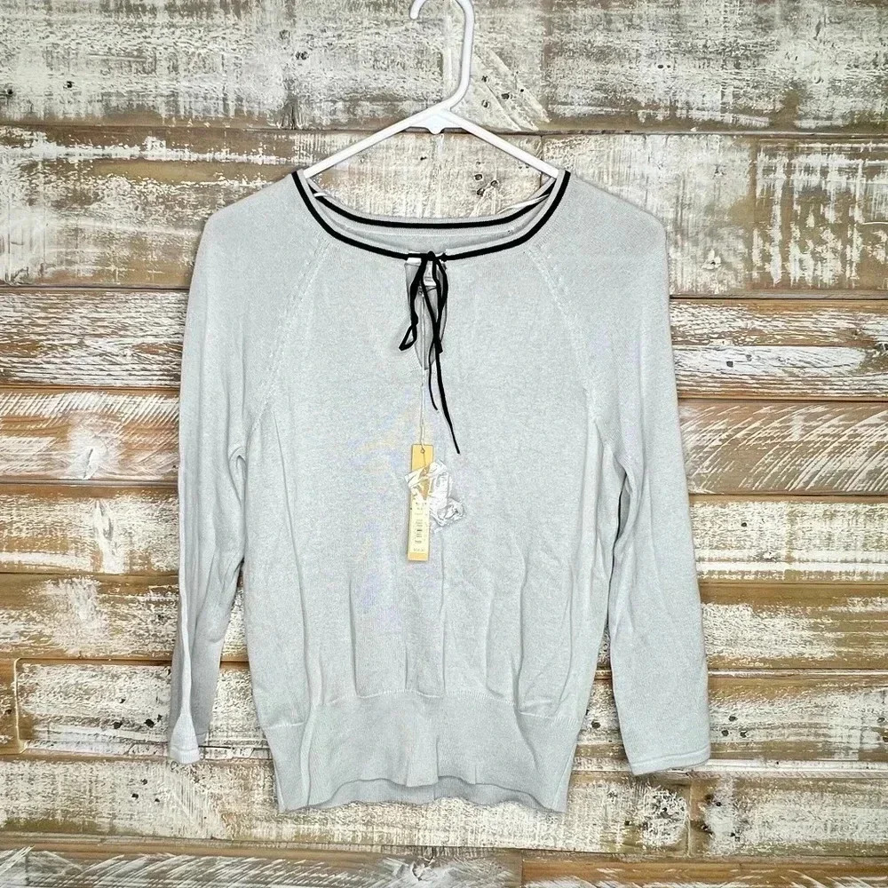Lauren‎ Conrad womens long sleeved tie, neck, pull over S